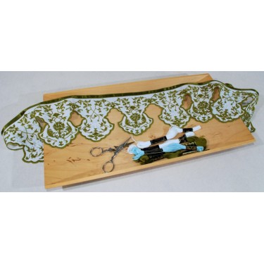 Tuto embroidered shelf edging Tuto embroidered shelf edging
