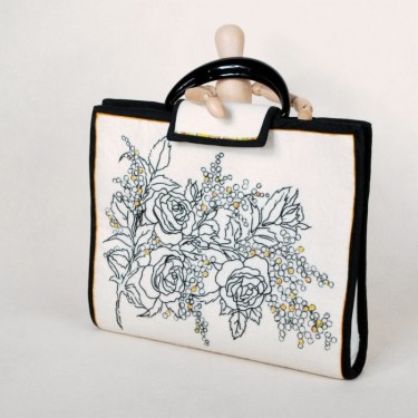 Tuto Embroidered Handbag